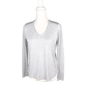 Vince gray v-neck long-sleeve tee t-shirt small